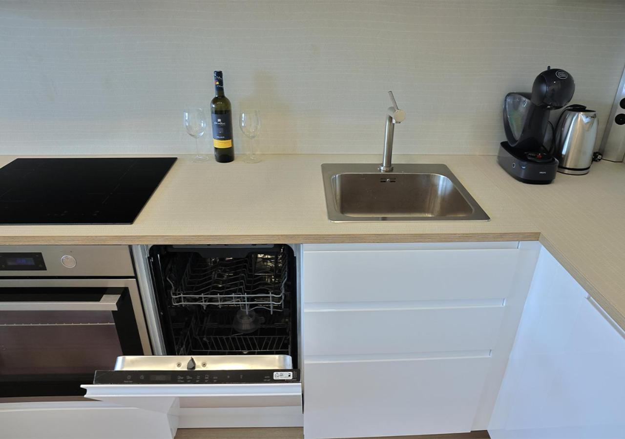 New Cozy 2 Room Pink Apartment Bratislava 059 Exterior foto